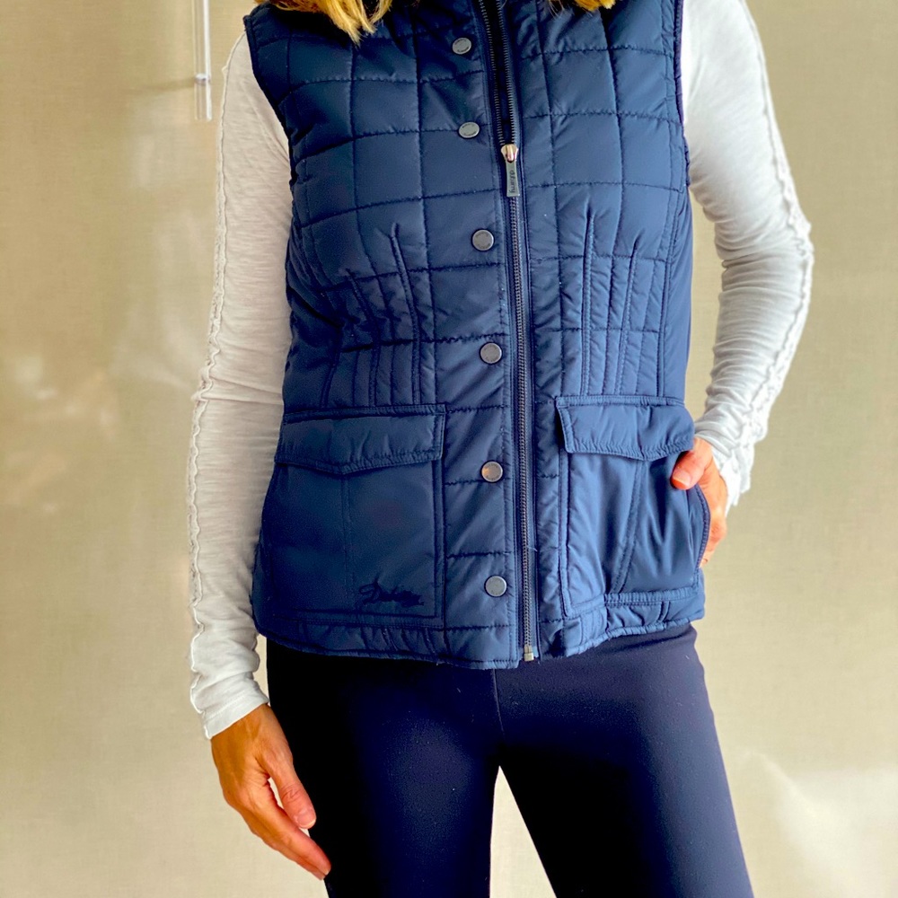 Women’s Navy Vest. like New